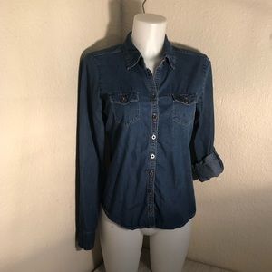 Chic Button Down Shirt 👚